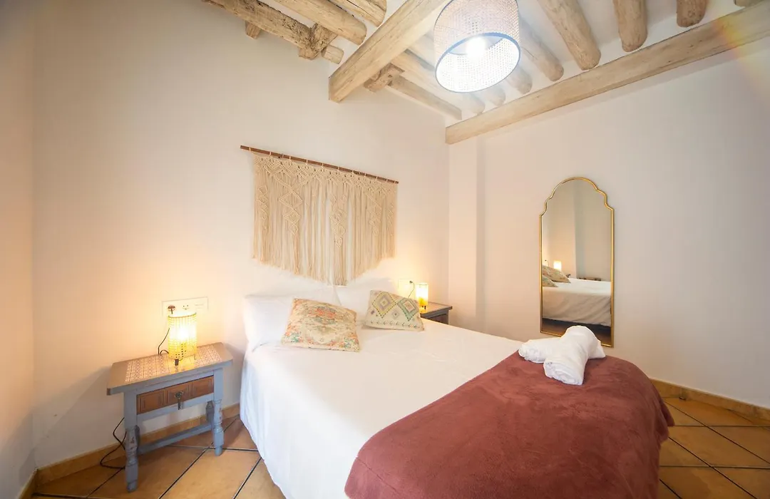 Apartamentos Indalo a los pies del Albaicín-1